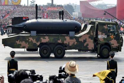 Durante una marcha militar en China, se pudo ver el gran UUV HSU001