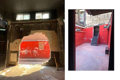 DURANTE Y ANTES. Apertura irregular al patio pintado de rojo furioso y la escalera que hoy lleva a El Fondo.