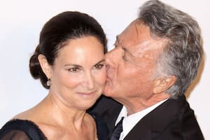 Dustin y Lisa Hoffman: fueron vecinos, se reencontraron en un funeral y llevan 45 años juntos