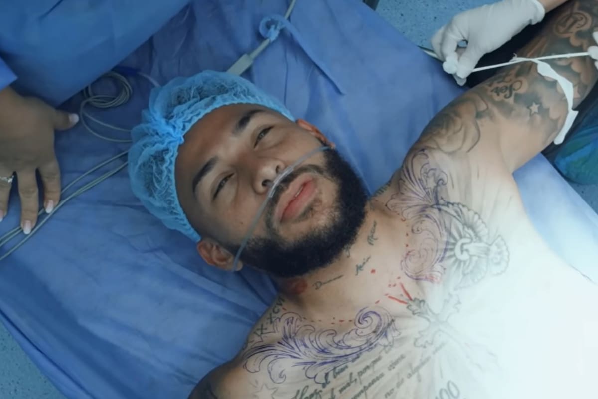 Nove horas na sala de cirurgia, três tatuadores e jejum extremo. Uma decisão chocante do jogador do Racing que pegou os fãs desprevenidos