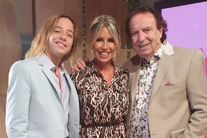 Dyango y su nieto, Izán Llunas, pasaron por el living de Cortá por Lozano en el 2020