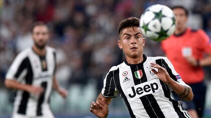 Dybala e Higuaín, en acción