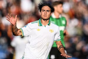 Del golazo de Dybala para Roma con festejo especial a la volea espectacular de Santi Castro en Bologna