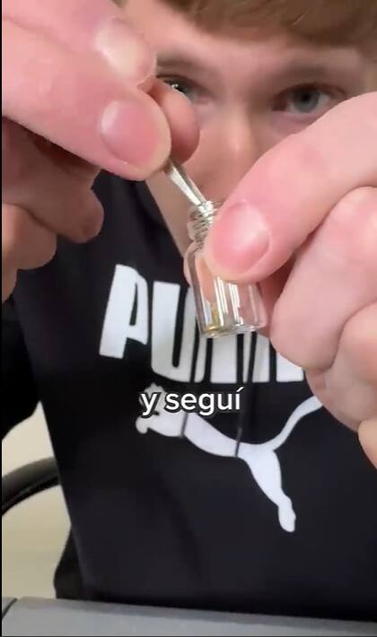 Dylan obtuvo 50 dólares por el oro que sustrajo de la segunda bolsa de tierra