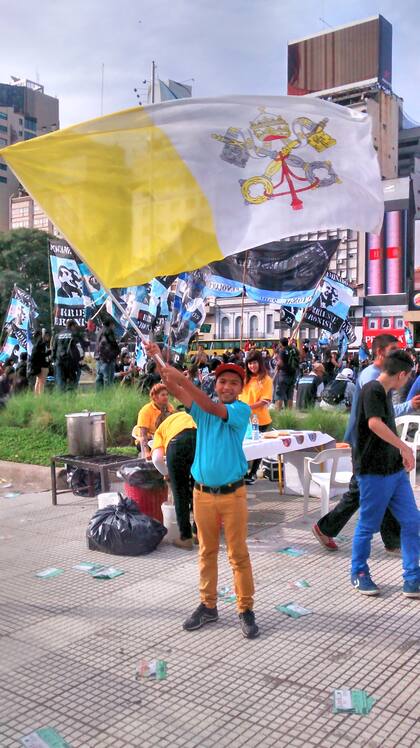 Dylan se ilusiona con poder viajar al Vaticano a conocer al Papa Francisco