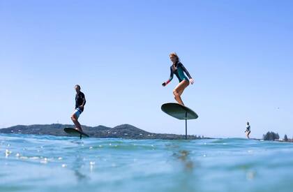 E efoiling no es una práctica difícil: basta una primera clase para lograr pararse sobre la tabla.