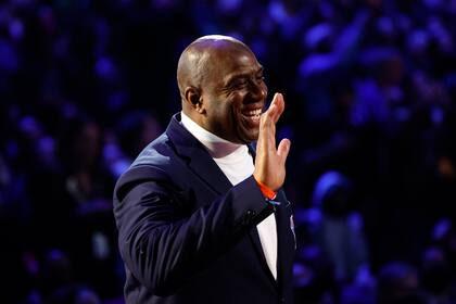 Earvin Magic Johnson el elegido por Michael Jordan como el hombre que cambió el juego en la NBA