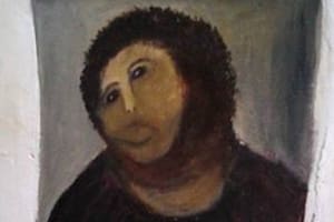 Murió la mujer que se hizo famosa por arruinar un cuadro: cuando los desastres en el arte terminan en milagros