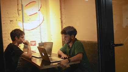 Ecloud forma parte del grupo Warecloud, fundado por Gaspar Mac, Mariano Botti y Matías Boselli