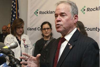 Ed Day, el jefe del condado de Rockland, situada a 40 kilómetros de Nueva York brindó ayer una conferencia de prensa