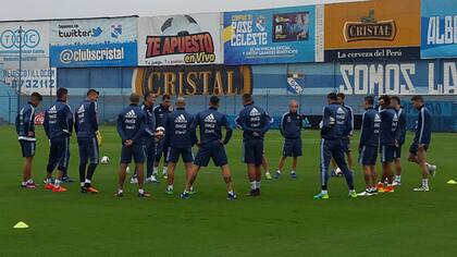 Edgardo Bauza y los jugadores analizaron al rival del jueves