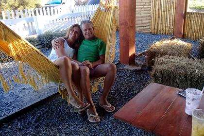 Edgardo Garay y su pareja prevén que viajarán a Mar Azul este verano