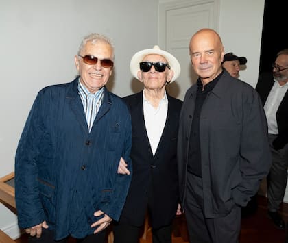 Edgardo Giménez y Jorge Telerman acompañaron a Alfredo Arias en su noche de inauguración