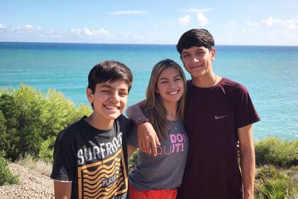 Edgardo y Soledad habían decidido dejar Argentina para acompañar el sueño de sus hijos.