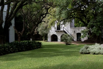 Edificación anexa a la casa principal donde funcionaban las caballerizas y casas de los chacareros.