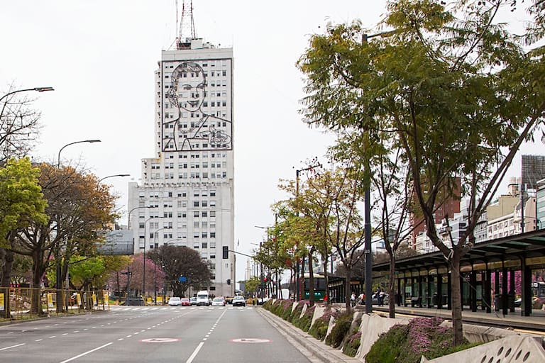 La Policía de la Ciudad neutralizó un “maletín sospechoso” frente al Ministerio de Capital Humano