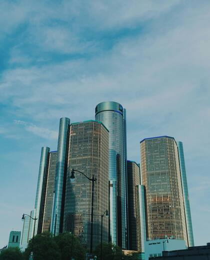 Edificios de Detroit, Michigan, conocido como "la capital mundial del auto" o "la cuna del motor" (Pexels/Paige Colman)