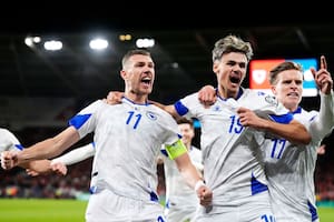 Edin Dzeko, un experto en el Calcio: la amenaza que tiene Italia en el decisivo repechaje ante Bosnia