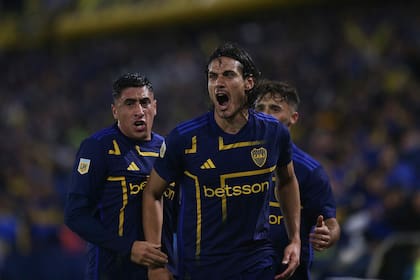 Edinson Cavani convirtió el gol para la clasificación de Boca Juniors