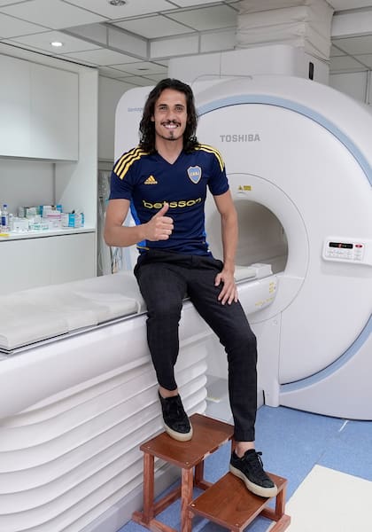 Edinson Cavani, mientras se hacía la revisión médica como refuerzo de Boca