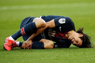 PSG ganó, pero se encendieron las alarmas por la posible lesión de Cavani
