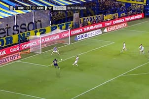 Así fue el golazo de Cavani que le dio el pase a Boca para los cuartos de final de la Copa de la Liga