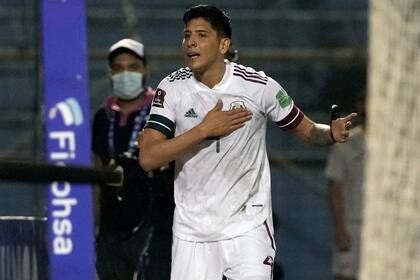 Edson Álvarez festeja su tanto, el del triunfo mexicano contra Honduras.