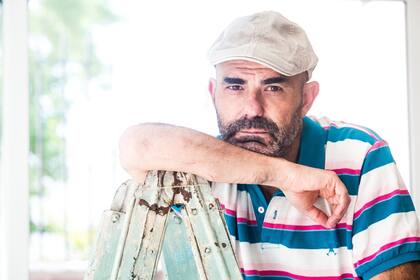 "Los rostros creativos son siempre rostros anónimos. ¿Qué cara tiene Ofelia, la protagonista de Lo mucho que te amé? No tengo idea. Es una chica linda de los años cincuentas", piensa el escritor.