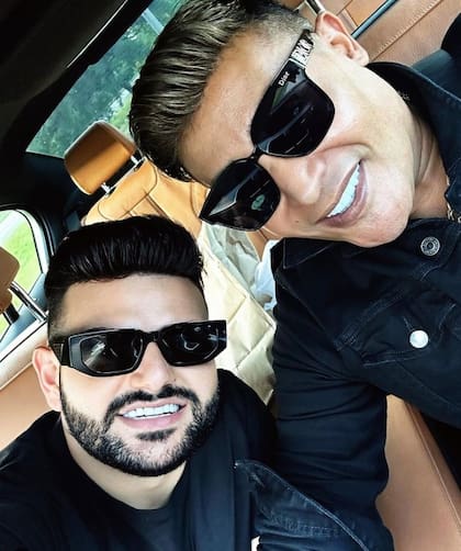 Eduardo Antonio y su esposo, Roy García