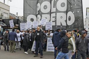 Eduardo Belliboni, al frente del Polo Obrero, marcha de Puente Saavedra a la Quinta de Olivos