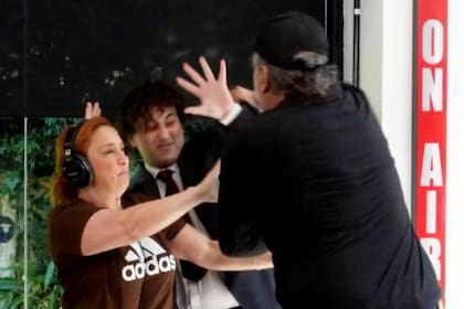 Eduardo Belliboni y Fran Fijap protagonizaron una pelea durante un debate para el canal de Border Periodismo, medio de María Julia Oliván