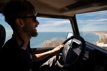 Eduardo Borrell de Catalejo Travel guía salidas por las playas del sur de Madryn