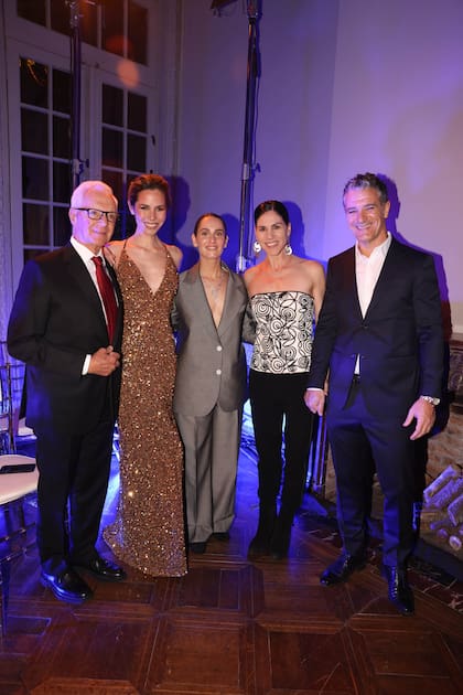 Eduardo Costantini, Elina Costantini, la diseñadora Camila Romano, Paloma Herrera y Juan Ortega