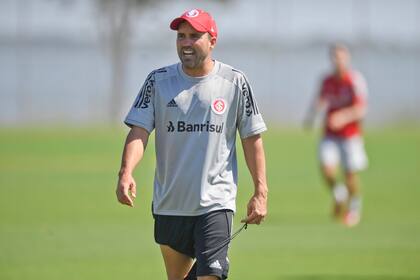 Eduardo Coudet clasificó al Inter de Porto Alegre desde las eliminatorias