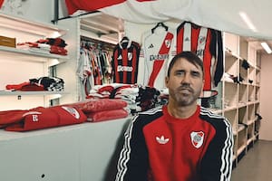 Así va a jugar el River de Coudet: quiénes serán los primeros delanteros de Chacho y sus claves tácticas