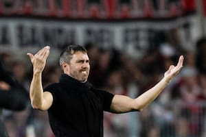 Empieza la era Coudet: la firma, su cuerpo técnico, la primera práctica y el cargo que creará River