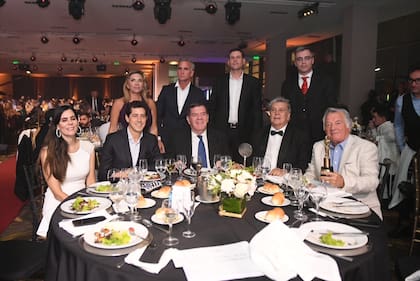 Eduardo de Pedro, en Mar del Plata, junto a Luis Barrionuevo y Guillermo Montenegro.