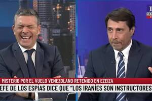 Eduardo Feinman y Pablo Rossi tomaron con ironía los dichos de Agustín Rossi para explicar la llegada del avión con iraníes a la Argentina