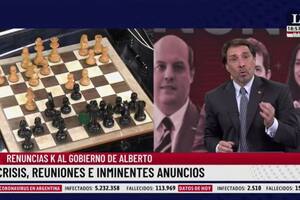 Con un ajedrez, Feinmann explicó las intenciones de Cristina : “Le hizo el gambito de dama”