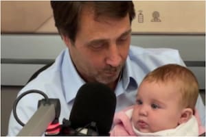 Feinmann sorprendió al llevar a su hija a la radio: "Dios mío, lo que me espera"