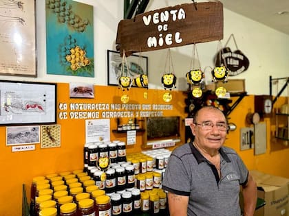 Eduardo Gaitán dedicó toda su vida a la apicultura