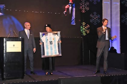 Eduardo Gálvez, Lili Monsegou e Iván de Pineda