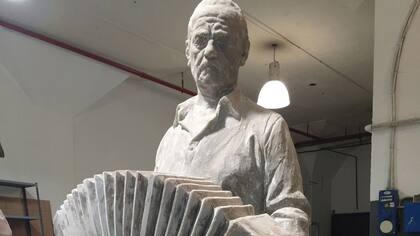 Eduardo Noé, Astor Piazzolla, escultura.