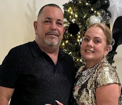 Eduardo Núñez González está casado con Vilma Pérez, quien cuenta con ciudadanía estadounidense, mientras que él se encontraba en proceso de tramitarla