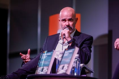 Eduardo Sacheri presentó su novela “Qué quedará de nosotros"