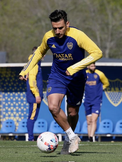 Eduardo Salvio hizo 25 minutos de fútbol en la práctica de este jueves; podría volver a ser concentrado para jugar en Boca tras 7 meses