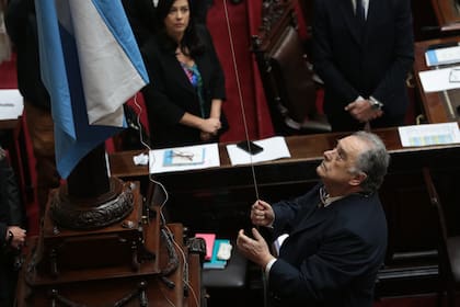 Eduardo Valdés, diputado de Unión por la Patria y amigo de Francisco, durante la sesión-homenaje de esta tarde