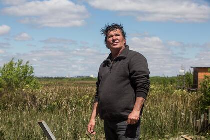 Eduardo Venencia es quien cede los derechos de posesión que dice tener en la zona