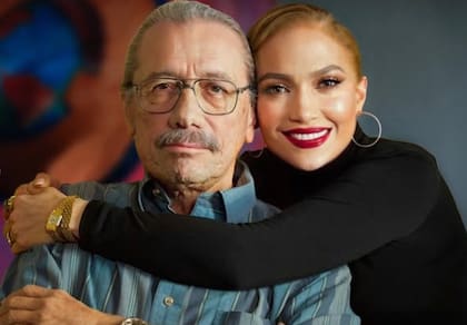 Edward James Olmos tuvo que subir 30 kilos para interpretar a Abraham Quintanilla