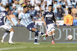 Racing erró un penal ante Gimnasia, igualó 0-0 y generó reprobación en los hinchas